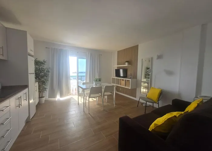 Comodoro 305b * Лос Кристианос